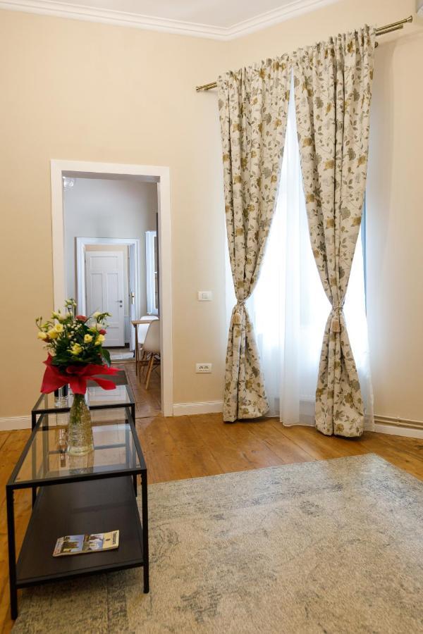 Stylish Flat In The Heart Of Historical Center Apartment Timisoara Exterior photo