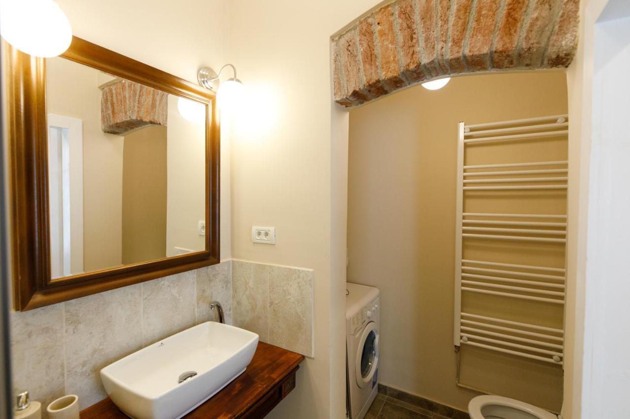 Stylish Flat In The Heart Of Historical Center Apartment Timisoara Exterior photo